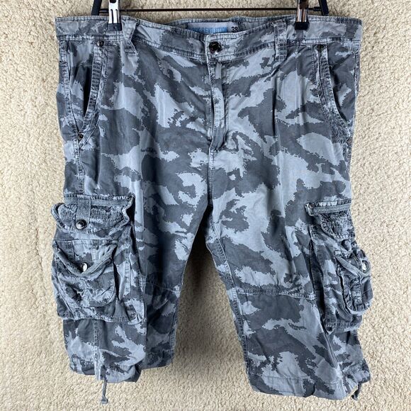 Rock Revolution Mens Tag Sz 38 Green Camo 8 Pocket Cargo Shorts 100% Cotton - Picture 1 of 15